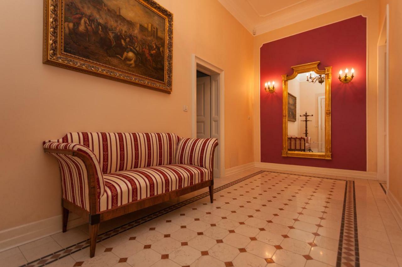 Filip'S Palace Luxurious Apartment Laibach Exterior foto