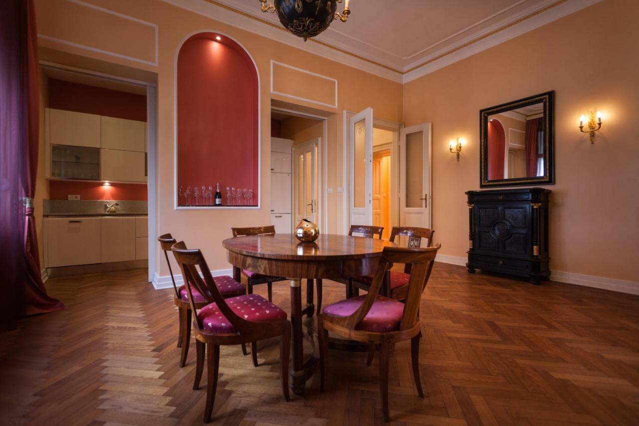 Filip'S Palace Luxurious Apartment Laibach Exterior foto